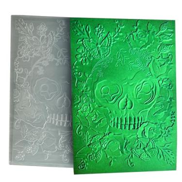 Imagem de Arbuya Pasta em relevo com textura de caveira 3D para fazer cartões, scrapbooking – Reutilizável, faça você mesmo, flores e caveiras, padrão assustador para decoração de artesanato em papel