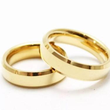 Imagem de Par Aliança Ouro 18k Banhada Chanfrada 6mm Aço Inoxidável Tamanho:24-25