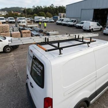 Imagem de Porta Escada De Teto Para Van Universal Linha Pesada Forte - GTNOX