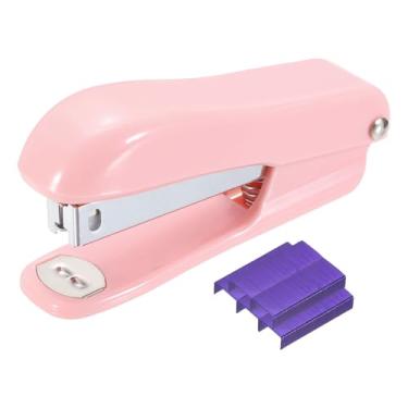Imagem de PATIKIL Mini grampeador de mesa, pequeno grampeador de escritório fofo com 3000 grampos padrão 26/6, capacidade de 20 folhas para materiais de escritório, relatórios de projetos de artesanato, roxo
