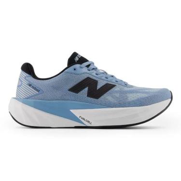 Imagem de Tênis New Balance Fuelcell Rebel V5 - Azul e preto, Azul claro, 41