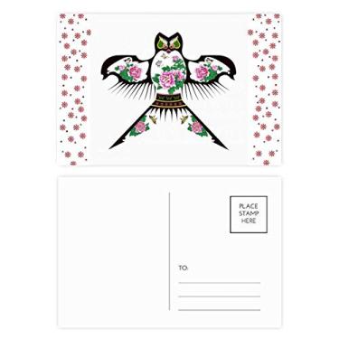 Imagem de Cartão postal com estampa tradicional de pipa de Natal com flores de Natal e celebração cartão postal de bênção