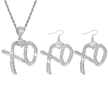 Imagem de LANWLOSI XO Conjunto de brincos de colar para mulheres hip hop XO colar com pingente de letra prata XO brincos pendentes criativos modernos acessórios de joias de concerto para ela, Zinco, Sem Pedra