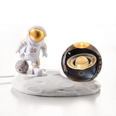 Imagem de Coyoohouse Luz noturna de bola de cristal de astronauta 3D, lâmpada noturna de bola de cristal esculpida interna 3D, bola de cristal brilhante com base de luz LED, luz que muda de cor e presente de