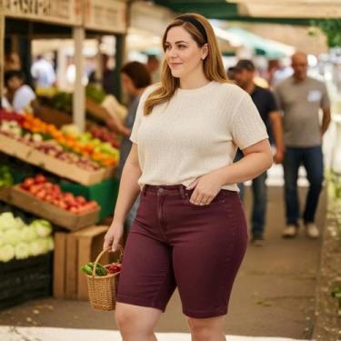 Imagem de Bermuda em sarja com Elastano, Cintura Alta Brim Plus Size Cor:Marsala