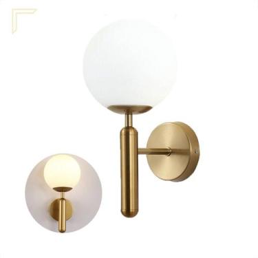 Imagem de Arandela Dourada Globo Vidro Branco Interna Para Quarto E27 Lup58 - Ac