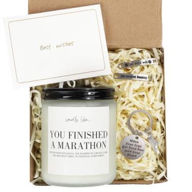 Imagem de Conjunto de presente de corredor – presentes de maratona para corredores, homens e mulheres, inclui vela, etiquetas de sapato e chaveiro – meia maratona, ideias de presente de corrida, presentes de