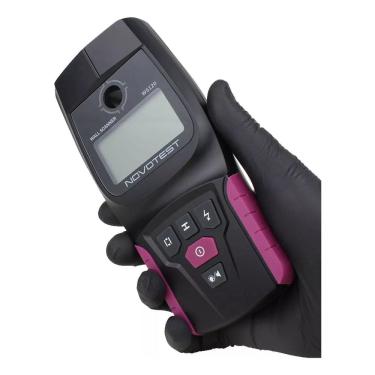 Imagem de Scanner Detector De Metais, De Madeira, De Fios Elétrico e Canos De PVC Escondidos Na Parede.