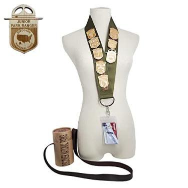 Imagem de Cordão para exibição de crachás National Park Junior Ranger / organizador de apliques e pinos esmaltados