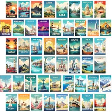 Imagem de KBKBART Cartazes vintage de decoração de viagem, 50 peças de impressões de arte de parede retrô, fotos estéticas de pôster de viagem na moda, ao redor do mundo, mini paisagem da cidade, kit de colagem