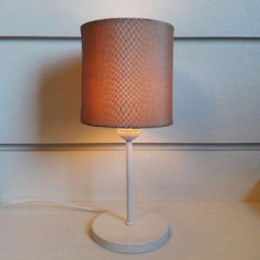 Imagem de Abajur Cabeceira para Quarto Cilíndrico Bivolt Branco Palha