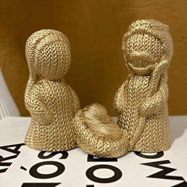 Imagem de Sagrada Família com Textura Tricô – Presépio Decorativo Natalino - DOURADO