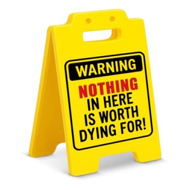 Imagem de Placa de aviso engraçada para decoração de porta da frente de casa placa de propriedade privada Nothing in Here Is Worth Dying for Home Porch Yard Garage Decoration