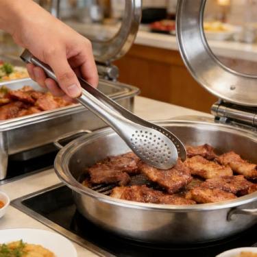 Imagem de Pinças para servir alimentos, pinças de cozinha de aço inoxidável, podem ser usadas em vários cenários e podem ser usadas para guardar bife, churrasco, salada de legumes e pão (22 cm)