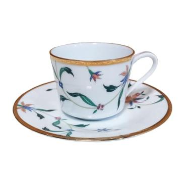 Imagem de Jogo de xícaras de café em porcelana de altissima qualidade da marca japonesa Noritake. Composto por 6 xícaras e 6 pires.