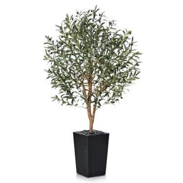 Imagem de VeriNatural Oliveira artificial 1,5 m, oliveiras artificiais com tronco de madeira verdadeira, plantas falsas resistentes a UV em vasos e rochas de rio, planta de seda alta para casa, sala de estar