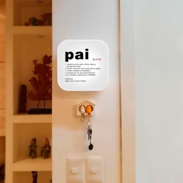 Imagem de Luminária Box Decorativa com Significado de Pai, Luz Noturna em Formato Quadrado, Branca, com Texto em Português