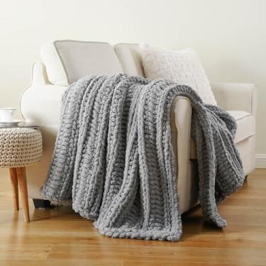 Imagem de Battilo Cobertor de malha grossa cinza claro, cobertor de crochê feito à mão, manta de chenille cinza para sofá, cobertor texturizado macio para decoração de casa de sofá-cama, 127 x 152 cm