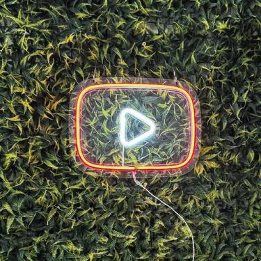 Imagem de Painel Neon Led Play Youtube Branco E  Vermelho 30 Cm - CNC Sorocaba