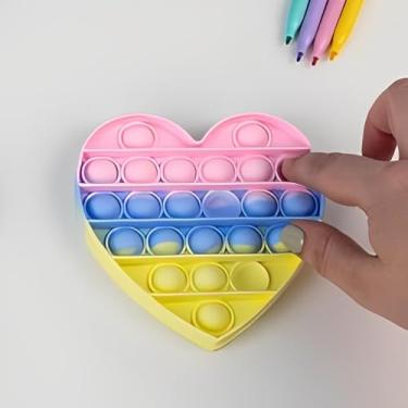 Imagem de Pop It Fidget Toy Arco-Íris em Formato de Coração, Brinquedo Sensorial para Alívio de Estresse, Padrão de Paleta