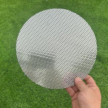 Imagem de FengYoo 10 Diâmetro Fatias Redondas Perfuradas Folhas De Metal Abertura De Calibre 19 1/8 (Aproximadamente 3 Mm) Malha De Metal Expandida Placa Perfurada 304 Chapa De Aço Inoxidável Tela De Malha Pa