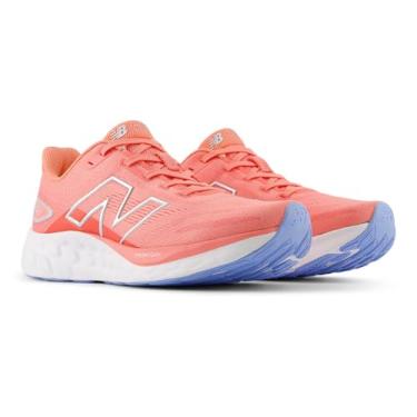 Imagem de New Balance Tênis de corrida feminino Fresh Foam 680 V8, Sunfade Vermelho Drift Vermelho Prateado Metálico, 6.5 UK