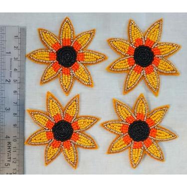Imagem de Apliques de girassol com contas feitas à mão – Conjunto de 4 apliques de tecido bordados florais de lantejoulas e miçangas (contas de vidro real) para costura, artesanato, roupas, acessórios e