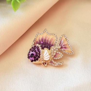 Imagem de Broche Peixe Roxo com Pedras - Pistache Acessórios