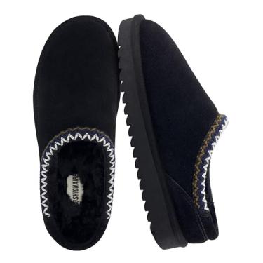 Imagem de CUSHIONAIRE Pantufa feminina Keto Sherpa plataforma, sem cadarço, forro de pele sintética aconchegante, espuma viscoelástica, larguras disponíveis, Preto, 37