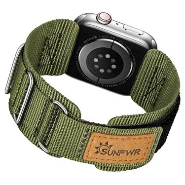 Imagem de Pulseira Nylon de Três Fivelas Compatível com Apple Watch 49mm 45mm 44mm 42mm - Marca WFEAGL (Verde/Adaptador Prata)