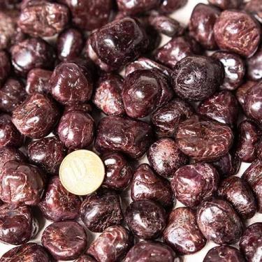 Imagem de Granada Rodolita Rolada 1 kg com Asterisco - Tamanho G (30 a 45mm) - T