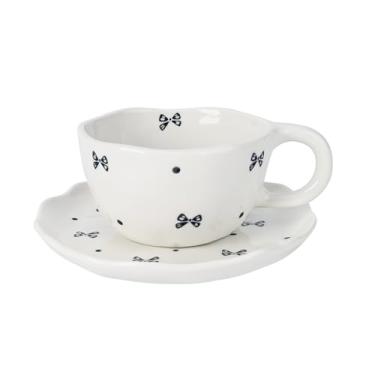 Imagem de Koythin Caneca de café de cerâmica com pires, canecas de flores feitas à mão, copo bonito para meninas e mulheres, xícara de chá de leite estética com alça, 250 ml para latte, cacau, escritório, casa