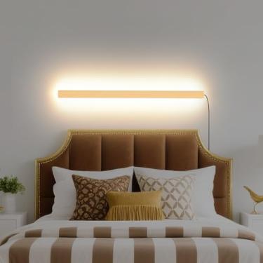 Imagem de Luzes de parede modernas com plugue, 79.8 cm ouro fosco LED Long Wall Sconce, 16W branco quente 3000K acrílico lâmpada de parede interna, com cabo plugue de 149.9 cm para quarto, sala de estar