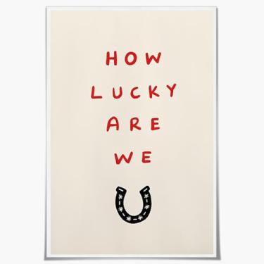 Imagem de How Lucky Are We Wall Art Pink Trendy Preppy Motivational Wall Decor Aesthetics Cute Positive Quote Print Y2K Pôster inspirador para quarto de meninas quarto decoração sem moldura 20 x 30 cm