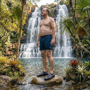 Imagem de Sapatilha Aquática Masculina AquaVibe Solado Antiderrapante Neoprene Leve Versátil e Confortável-Masculino