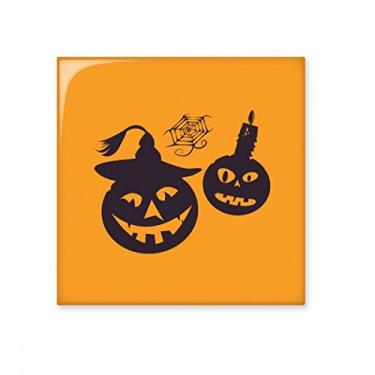 Imagem de Velas de abóboras de Halloween, teias de aranha, azulejo de cerâmica, decalque brilhante, pedra adorna de tijolos esmaltados