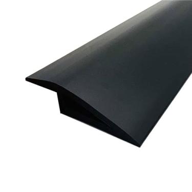 Imagem de GQQGSHOP Tira autoadesiva de transição de piso de 2 m, tira de acabamento de PVC para carpete e borda de piso, transições de limiar de PVC adequadas para altura limite de 7 ~ 10 mm (preto)