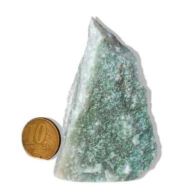 Imagem de 01 Quartzo Verde Pedra Pé Serrado 50 a 100g 5 a 10cm Tipo B - Cristais
