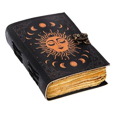 Imagem de UROOJ HANDICRAFT Diário de couro vintage feito à mão Celestial Sun & Moon • Papel Deckle Edge, diário de feitiços em branco de sombras de grimório, presente para ele suas impressões de talismã de totem de fase, multicolorido