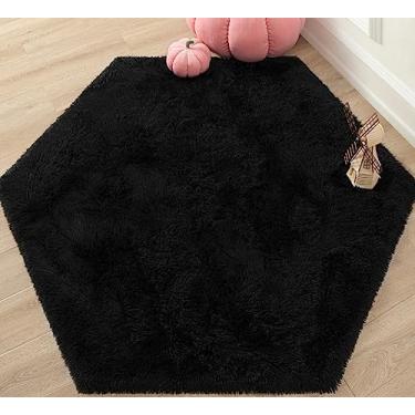 Imagem de KIXINWA Tapetes hexagonais para barraca infantil, tapetes fofos para quarto de meninas adolescentes, tapete felpudo para quarto de crianças, tapete felpudo para quarto de crianças, tapete felpudo macio para dormitório, 138 cm x 119 cm, tapete preto