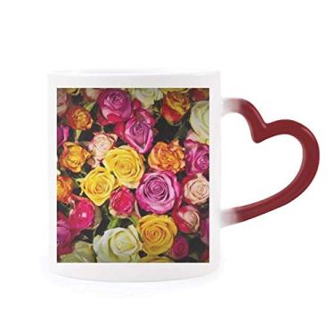 Imagem de Caneca vermelha rosa laranja rosas brancas sensível ao calor Caneca vermelha muda de cor grés copo