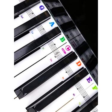 Imagem de Etiquetas de teclas de piano, adesivos removíveis para teclado de tamanho completo padrão de 88 teclas, tiras de silicone reutilizáveis, letras grandes em negrito multicoloridas para crianças