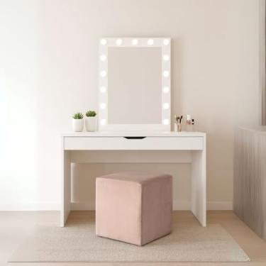 Imagem de Puff Banquinho Quadrado Decorativo Moderno Bege em Veludo Pés Antiderrapante