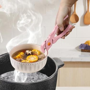 Imagem de Pegador de prato, pinça de pizza antiqueimadura, pinça de panela quente, clipe de cozinha resistente ao calor, prato quente ou tigelas com comida para fora do forno de micro-ondas instantâneo (rosa)