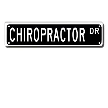 Imagem de ERMUHEY Chiropractor Dr Street Sign, presente de quiropraxia, decoração de parede de quiropraxia para casa/escritório/hospital homem placa de metal de qualidade 40,6 x 10,6 cm
