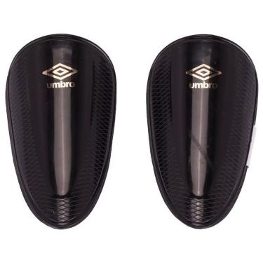 Imagem de Caneleira Umbro Protection St Preta