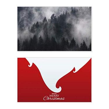 Imagem de Dark Forest Mountain Fog Mist Holiday Holiday Merry Christmas Cartões de parabéns Mensagem de Natal