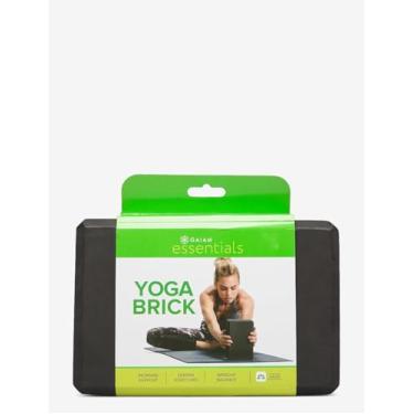 Imagem de Gaiam Essentials Yoga Brick | Vendido como bloco único | Acessórios de bloco de espuma de EVA para yoga, meditação, pilates, alongamento (preto)