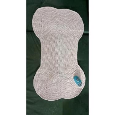 Imagem de Tapete Decorativo de Crochê em Formato de Osso, Artesanal, Cor Crú Mesclado, 72x47cm, para Decoração de Ambientes