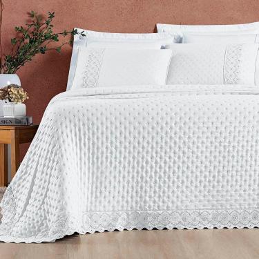 Imagem de Kit Cobre Leito Colcha Bouclê King Laise Bordada Micropercal 200 Fios 3 Peças - Branco Neve